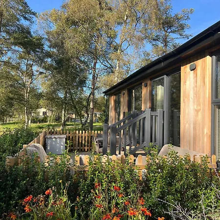 Blenheim Palace Lodge Retreat Woodstock Exterior photo